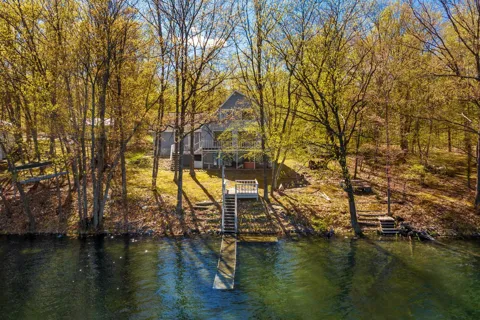 6826 Little Twin Lake Road NE