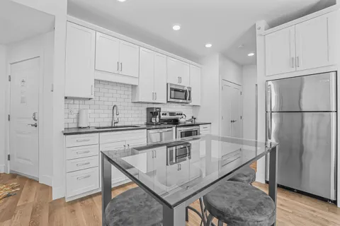 135 E Eighth Street