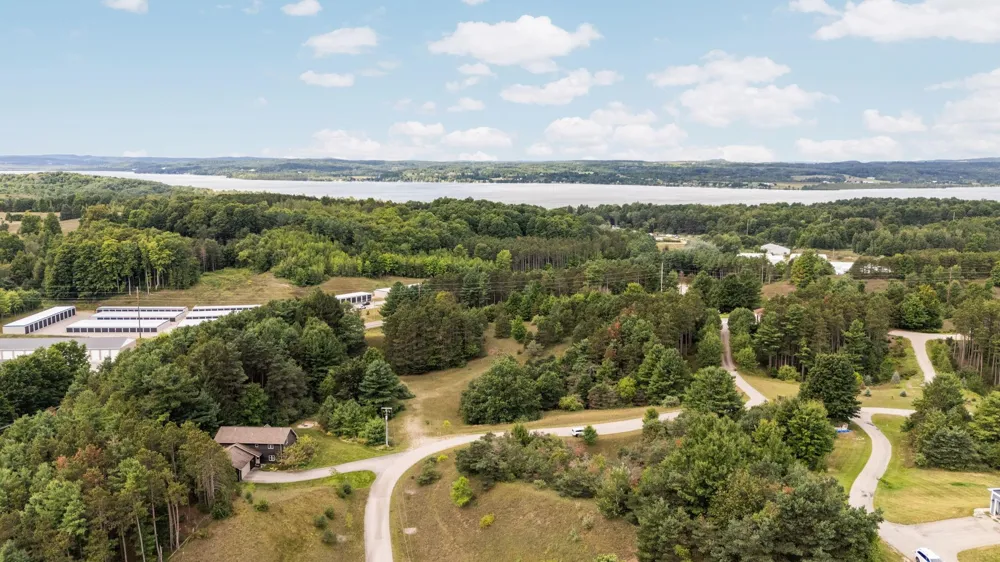 E Bingham Valley Drive Bingham Township, MI 49684
