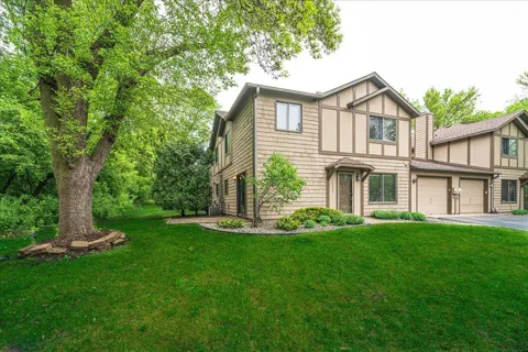 11574 Carriage Court