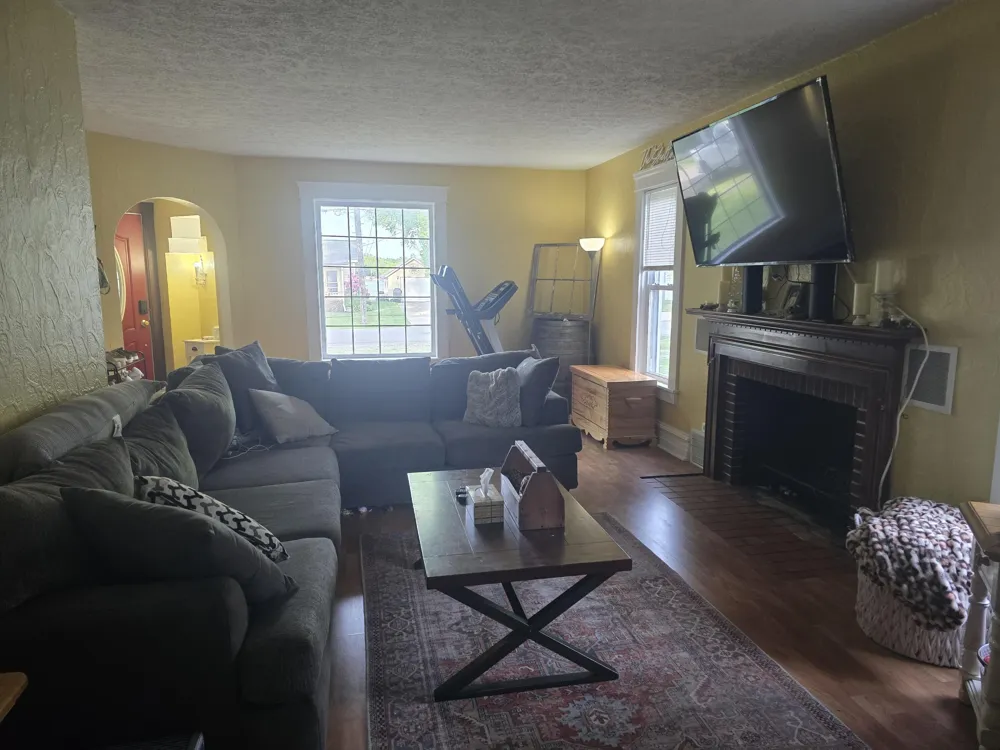 642 Maple Street Colon Village, MI 49040