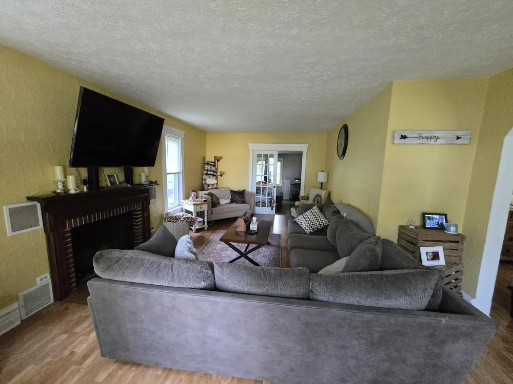 642 Maple Street Colon Village, MI 49040