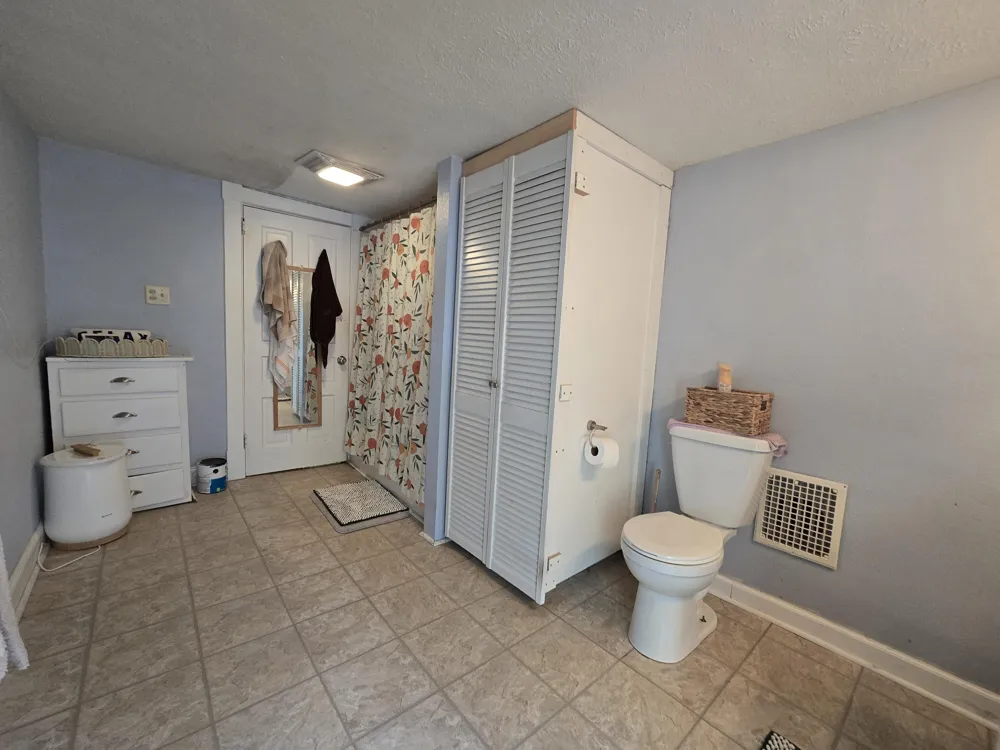 642 Maple Street Colon Village, MI 49040