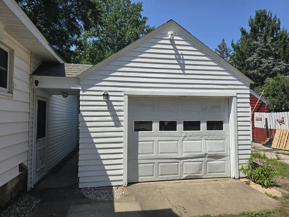 642 Maple Street Colon Village, MI 49040