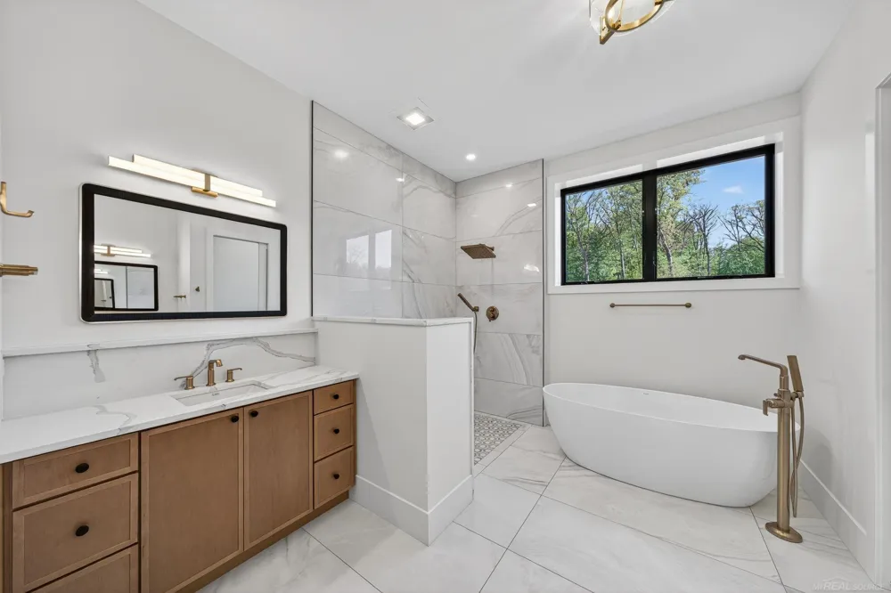 71234 Rolling Ridge Court Milton Township, MI 49120