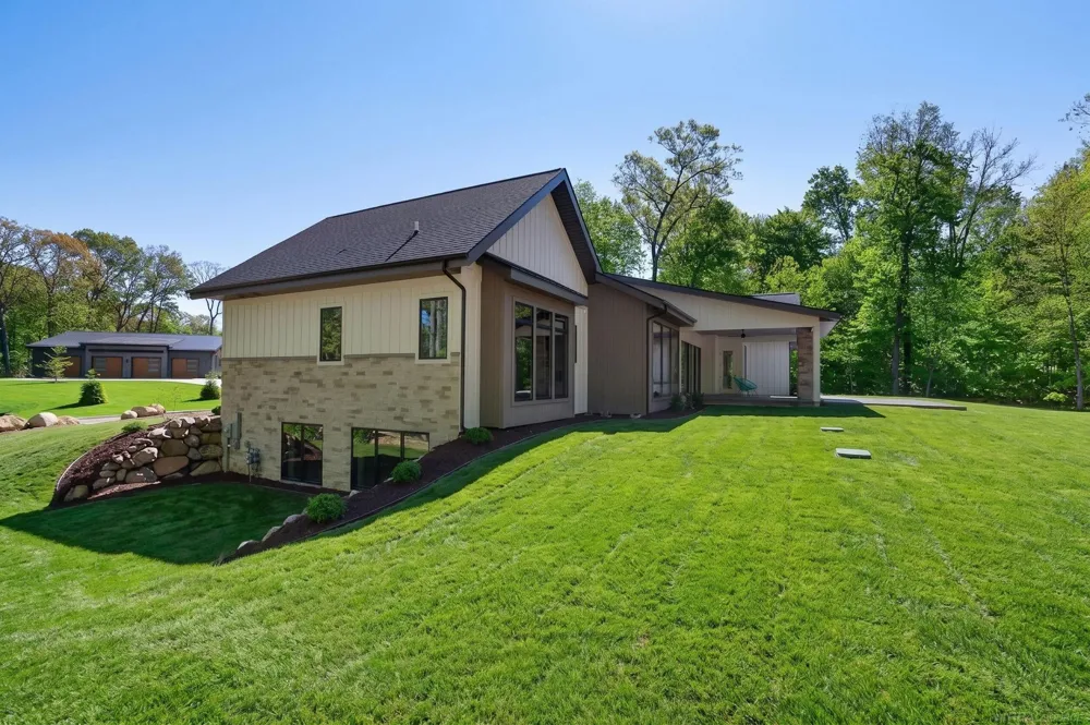 71234 Rolling Ridge Court Milton Township, MI 49120