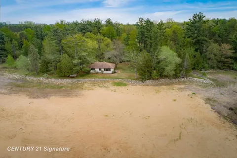 5242 Ostlund Drive