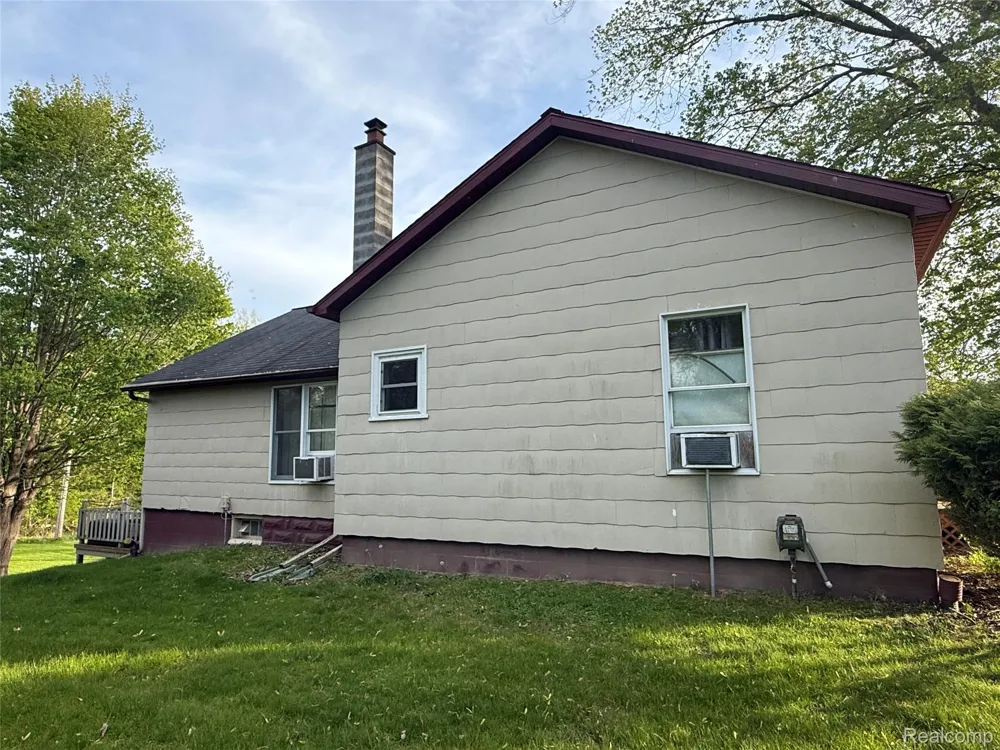 301 S Main Street Tuscola Township, MI 48768