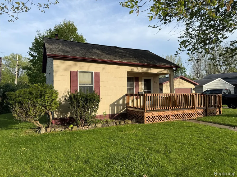 301 S Main Street Tuscola Township, MI 48768