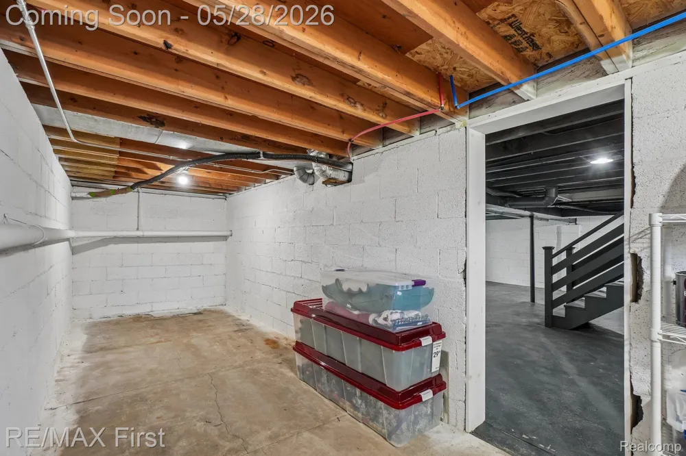 9403 Buckingham Street White Lake Charter Township, MI 48386