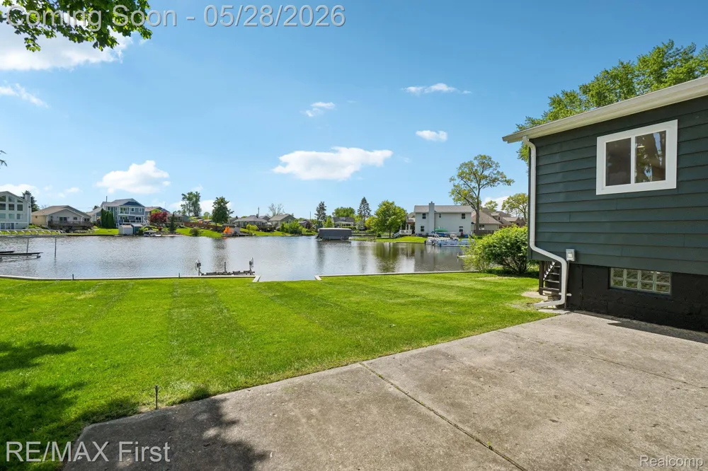 9403 Buckingham Street White Lake Charter Township, MI 48386