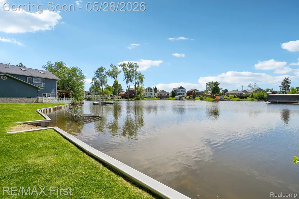 9403 Buckingham Street White Lake Charter Township, MI 48386