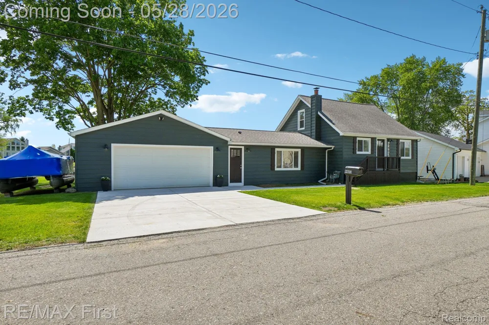 9403 Buckingham Street White Lake Charter Township, MI 48386