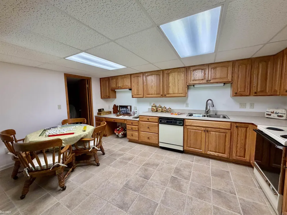 7432 River Road Flushing Charter Township, MI 48433