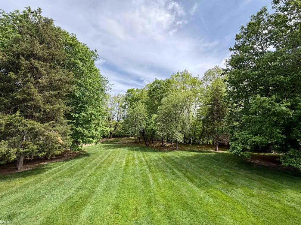 7432 River Road Flushing Charter Township, MI 48433