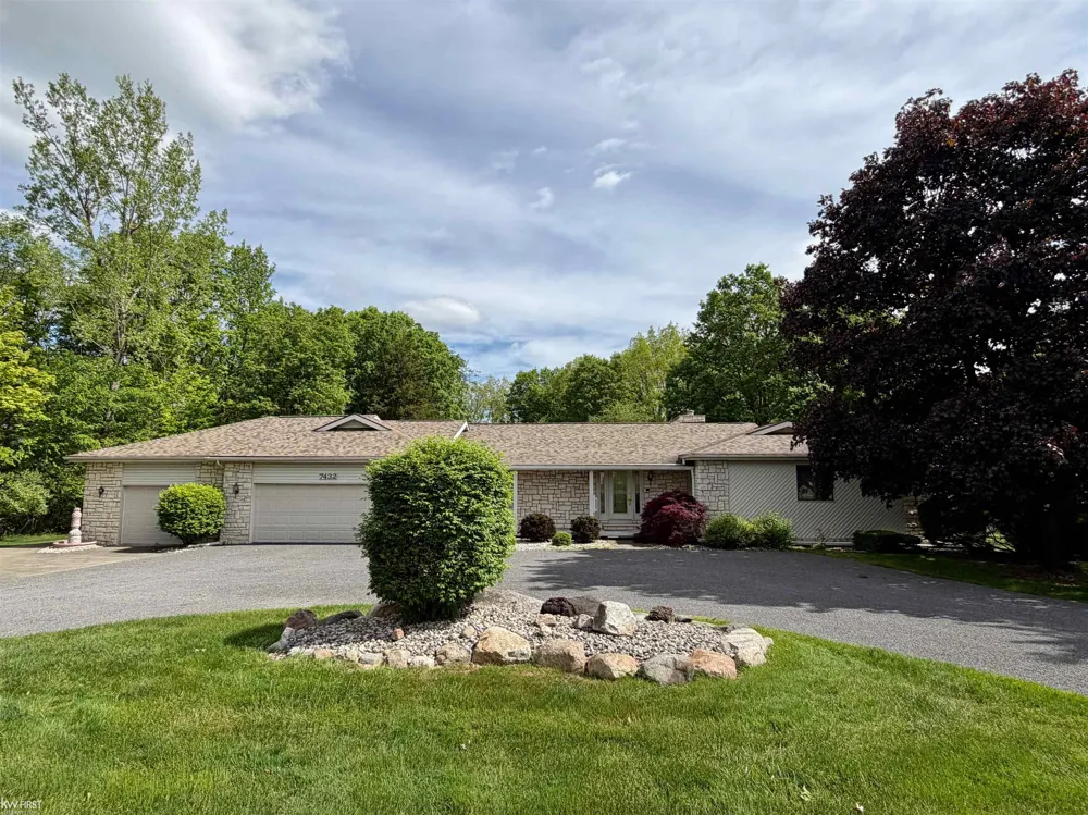 7432 River Road Flushing Charter Township, MI 48433