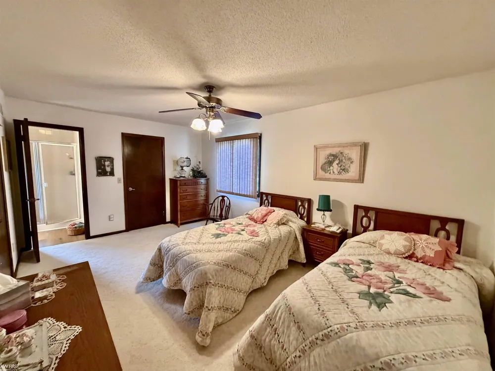 7432 River Road Flushing Charter Township, MI 48433