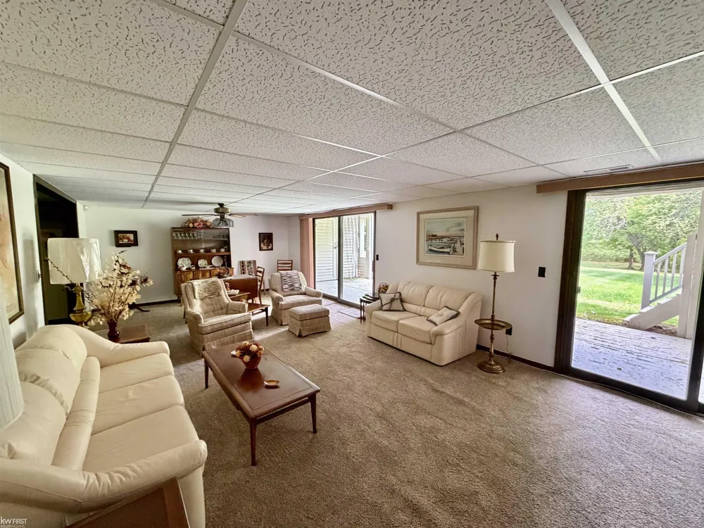 7432 River Road Flushing Charter Township, MI 48433