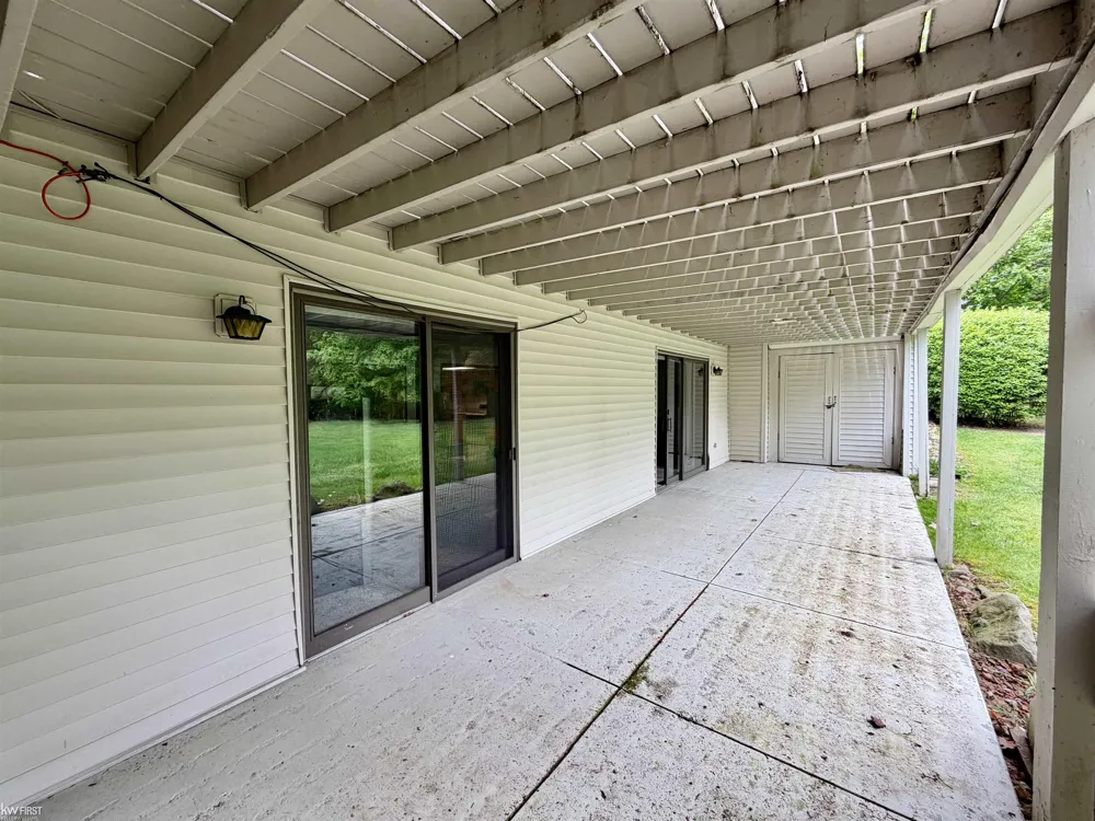 7432 River Road Flushing Charter Township, MI 48433