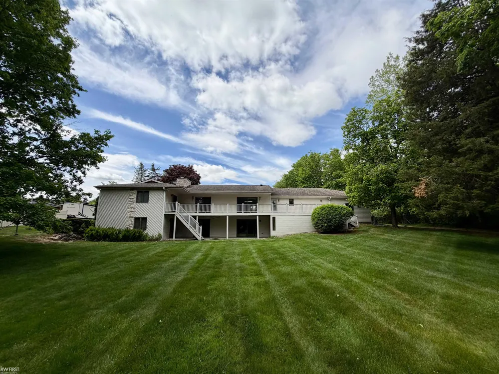 7432 River Road Flushing Charter Township, MI 48433