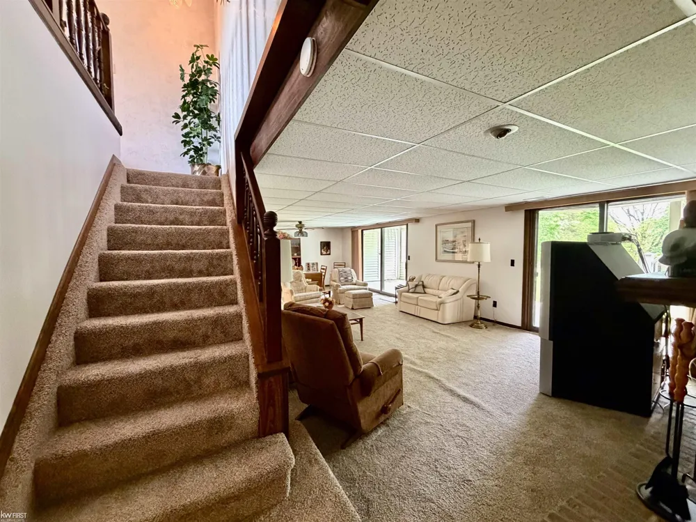 7432 River Road Flushing Charter Township, MI 48433
