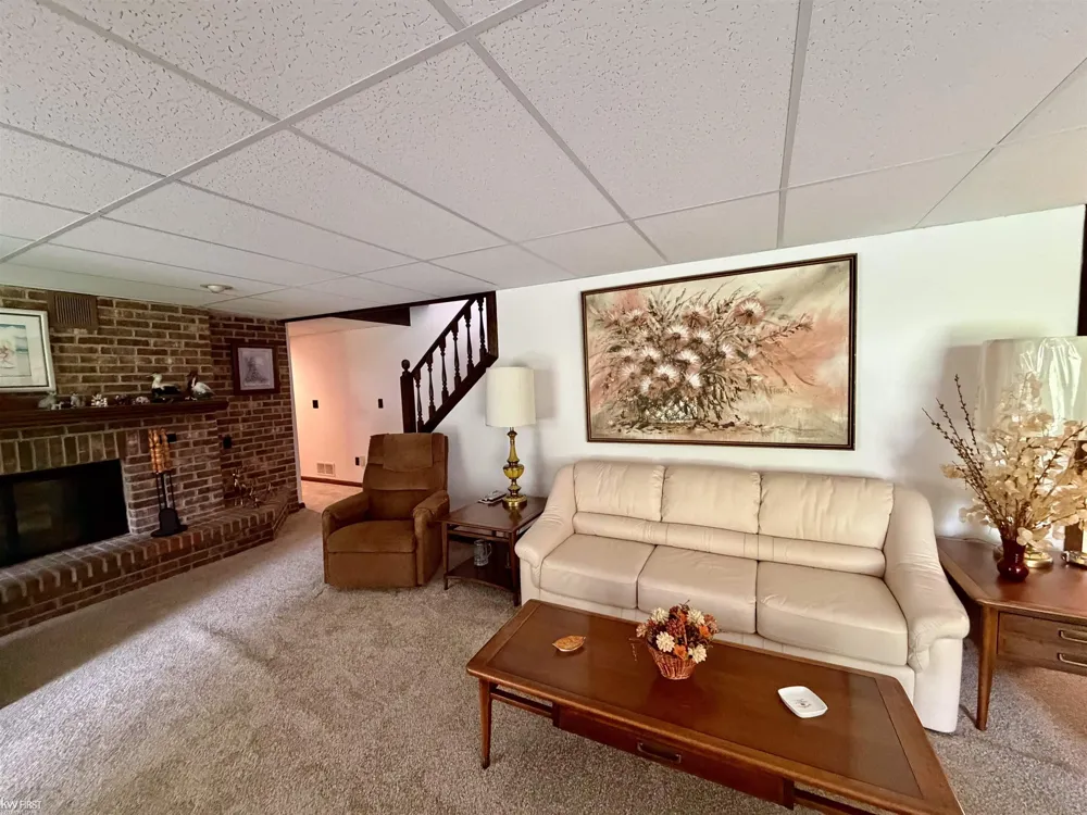 7432 River Road Flushing Charter Township, MI 48433