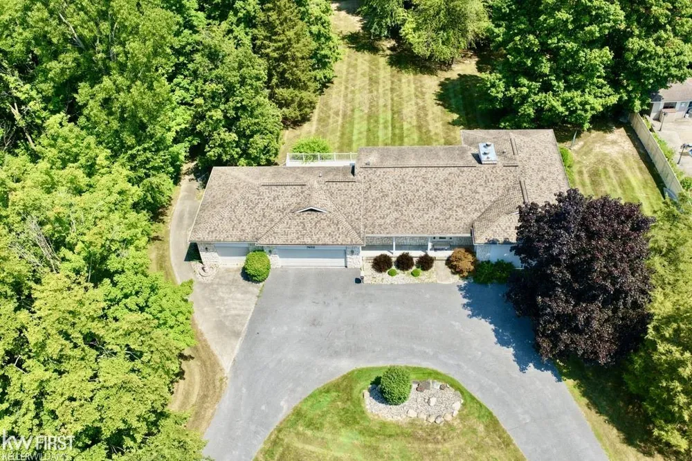 7432 River Road Flushing Charter Township, MI 48433