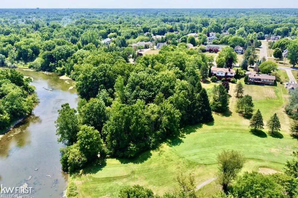 7432 River Road Flushing Charter Township, MI 48433