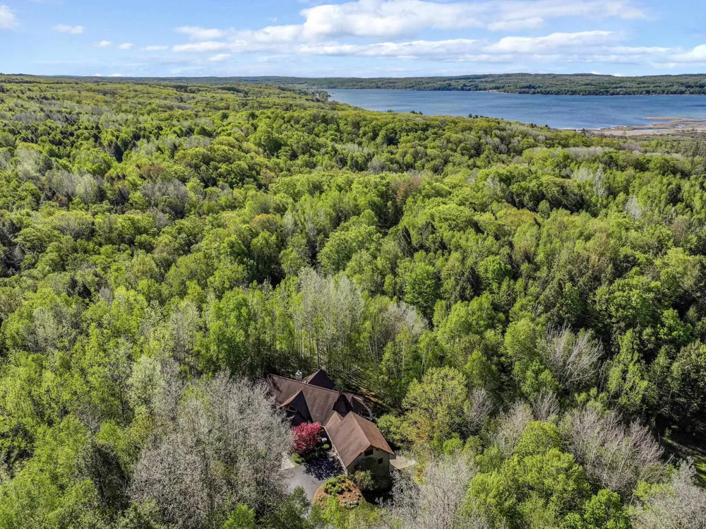 9697 Herkelrath Road Onekama Township, MI 49675