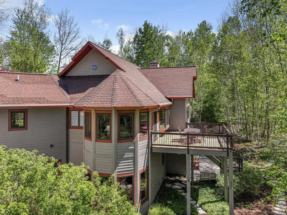 9697 Herkelrath Road Onekama Township, MI 49675