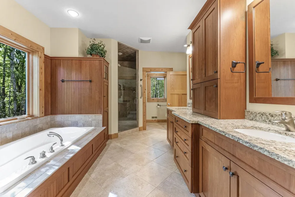 9697 Herkelrath Road Onekama Township, MI 49675