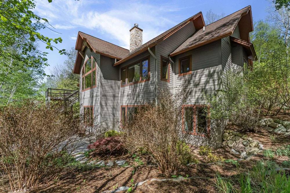 9697 Herkelrath Road Onekama Township, MI 49675