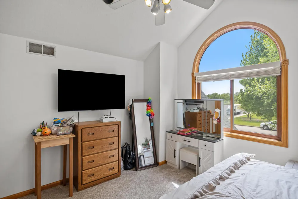 607 Apache Drive Fremont City, MI 49412