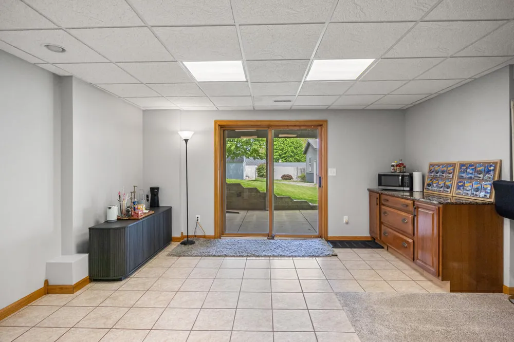 607 Apache Drive Fremont City, MI 49412