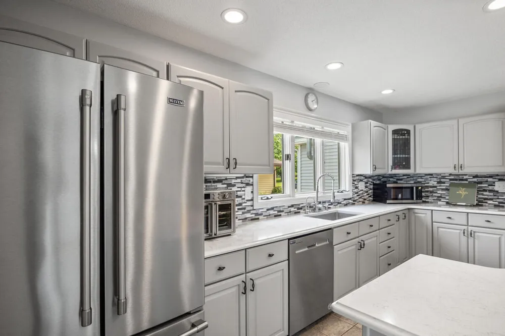 607 Apache Drive Fremont City, MI 49412