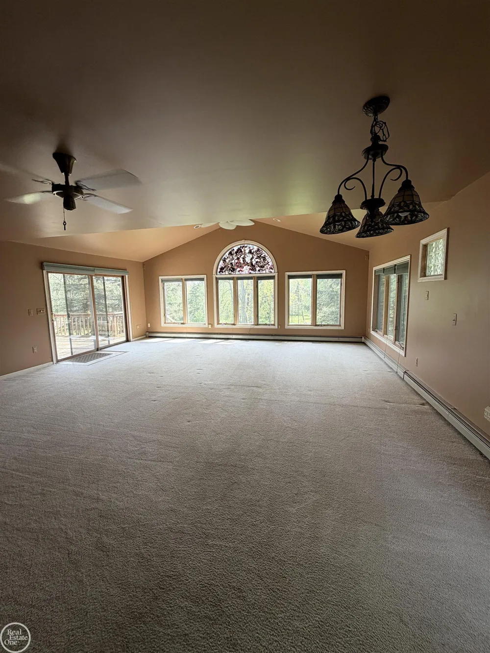 4063 River Road Fort Gratiot Charter Township, MI 48059