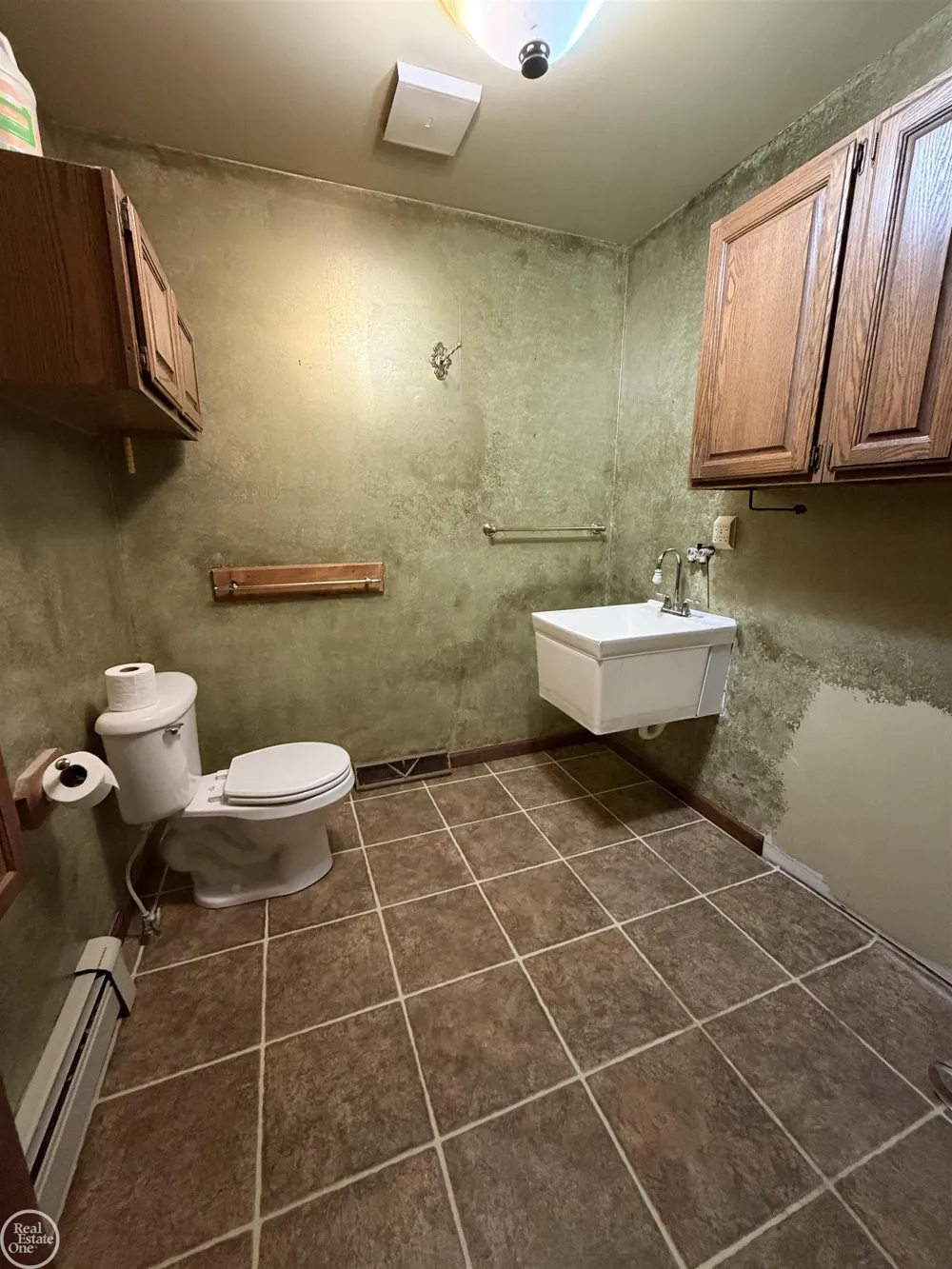 4063 River Road Fort Gratiot Charter Township, MI 48059