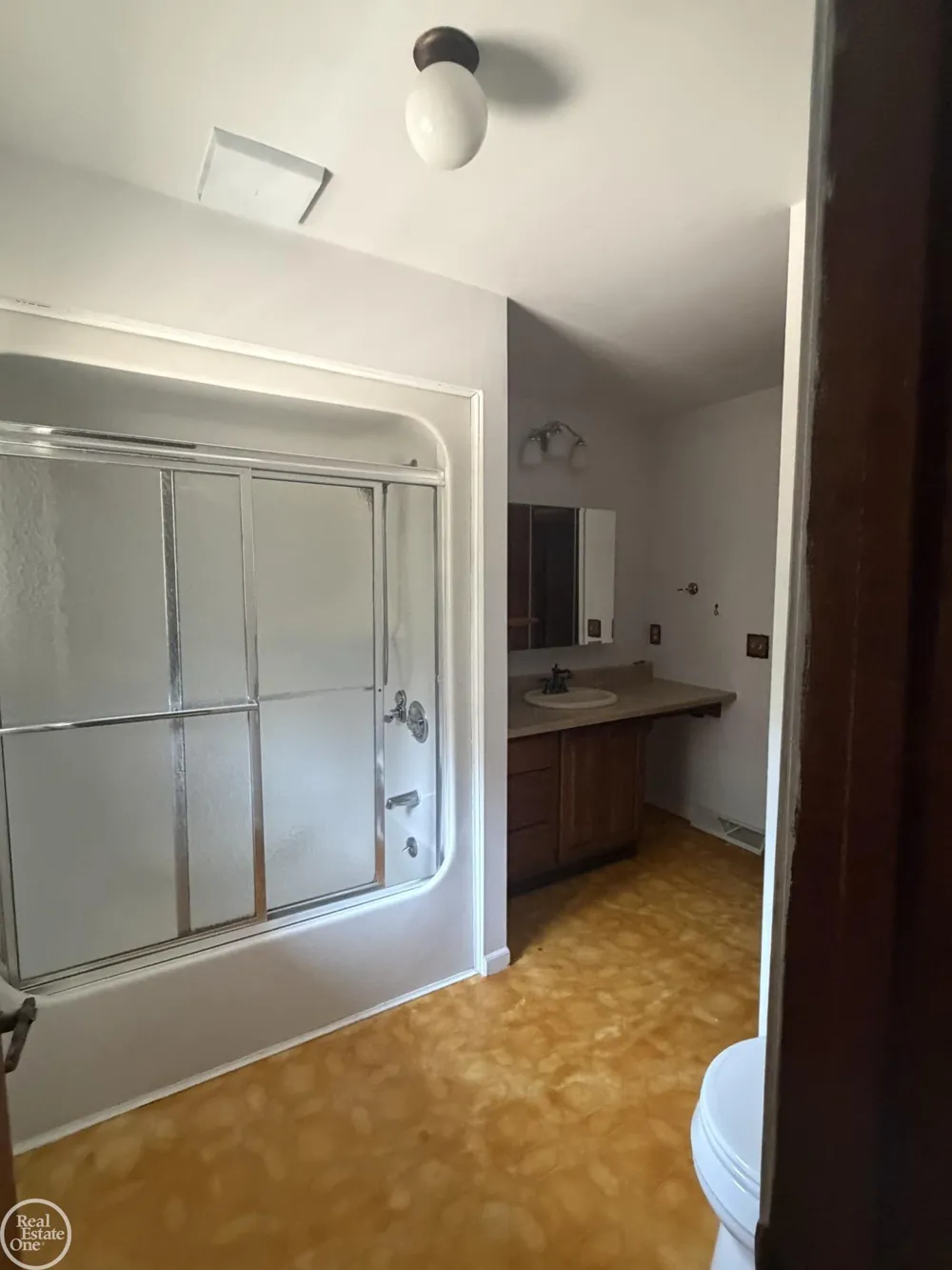 4063 River Road Fort Gratiot Charter Township, MI 48059