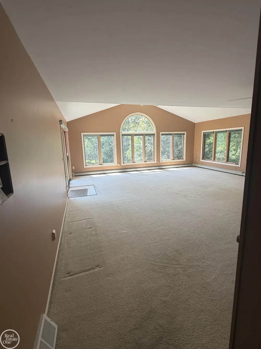 4063 River Road Fort Gratiot Charter Township, MI 48059