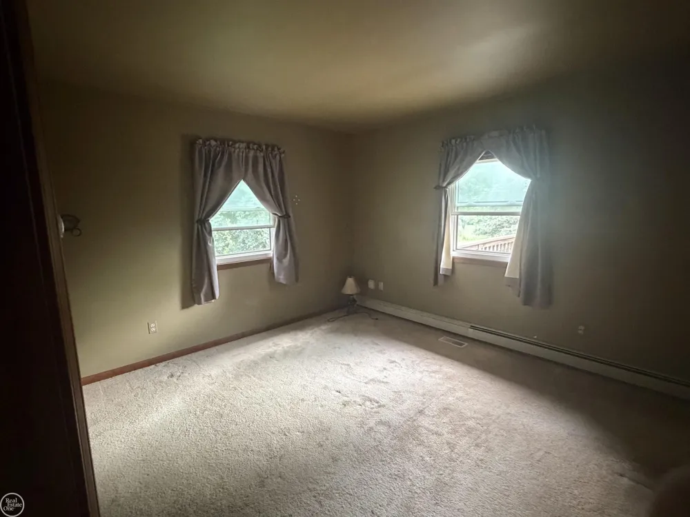 4063 River Road Fort Gratiot Charter Township, MI 48059