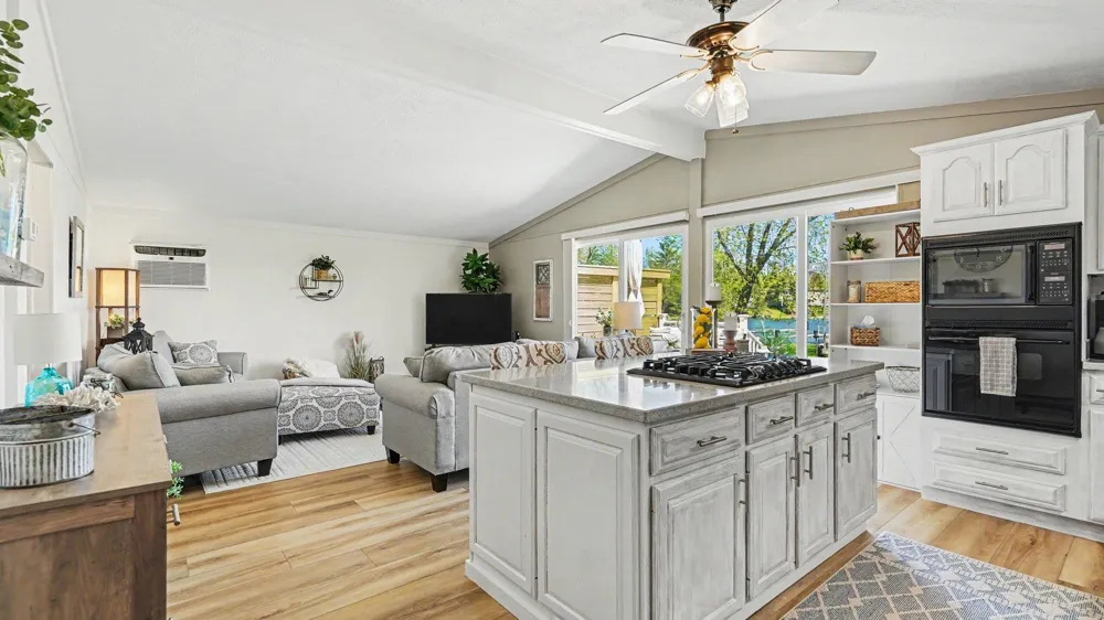 4440 Loon Lake Road Plainfield Township, MI 48739