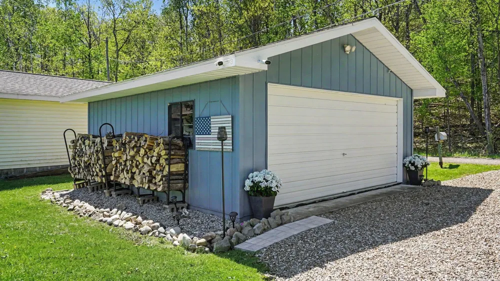 4440 Loon Lake Road Plainfield Township, MI 48739
