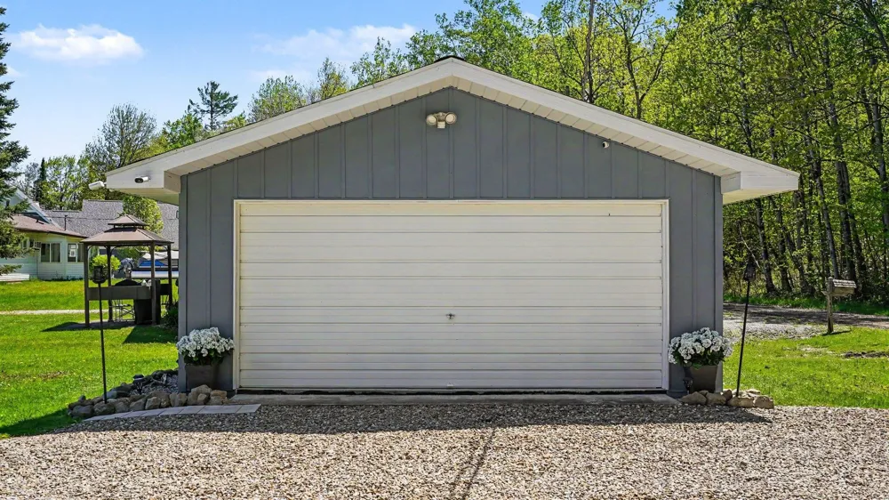 4440 Loon Lake Road Plainfield Township, MI 48739
