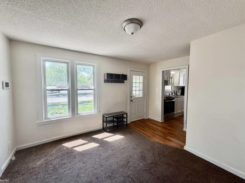 1217 Rawlins Street Port Huron City, MI 48060