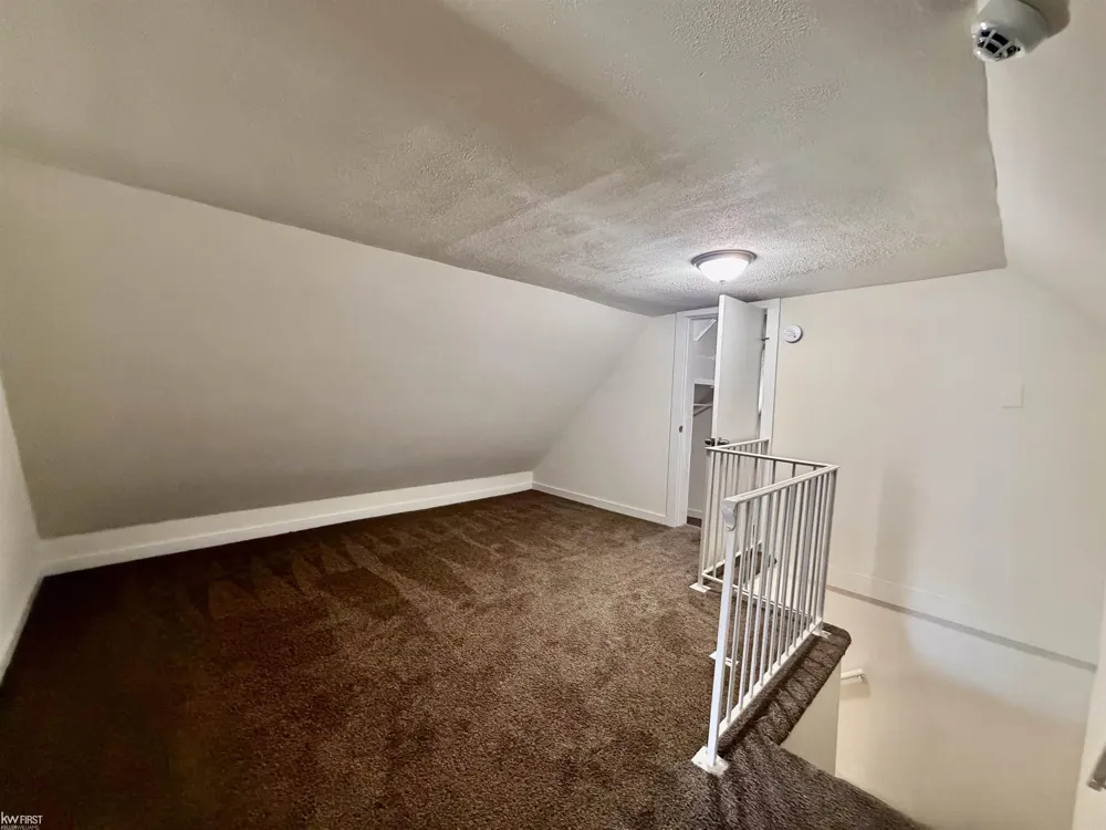 1217 Rawlins Street Port Huron City, MI 48060