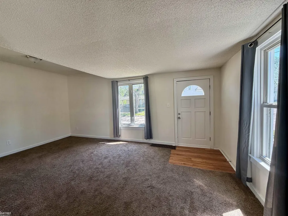 1217 Rawlins Street Port Huron City, MI 48060