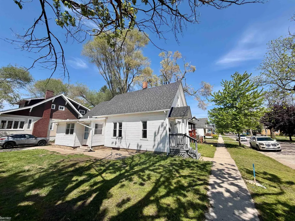 1217 Rawlins Street Port Huron City, MI 48060