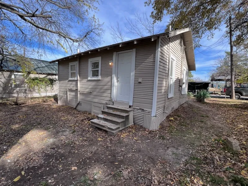 504 Lamar Street Sulphur Springs, TX 75482