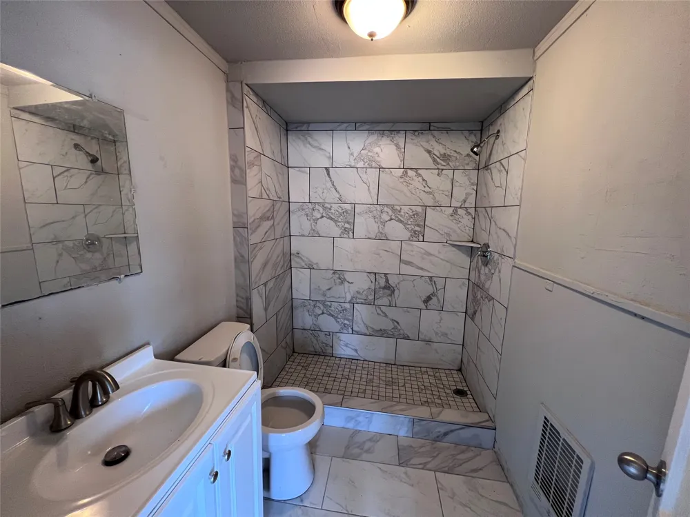 504 Lamar Street Sulphur Springs, TX 75482