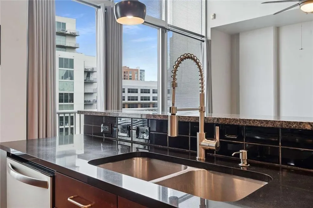 44 Peachtree Place NW #2027 Atlanta, GA 30309
